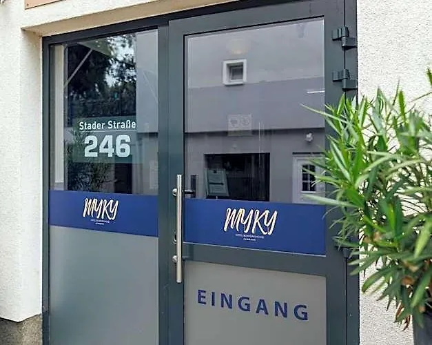 Myky Harburg - Free Parking