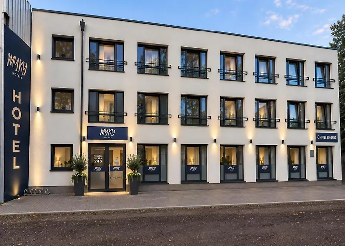 Hotel Myky Harburg By Uniqstay- Free Parking *